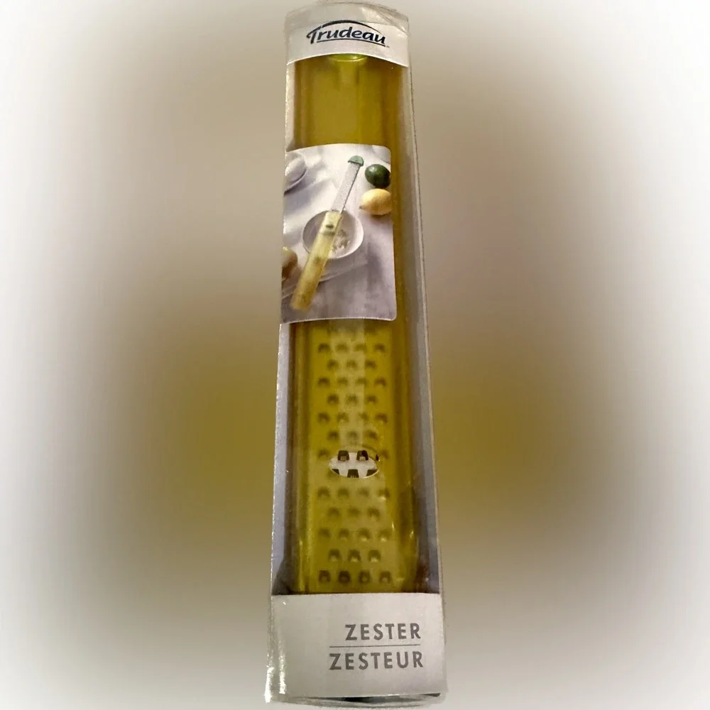 TRUDEAU ZESTER GRATER LEMON LIME CITRUS GARLIC NUTMEG HEALTHY FLAVOR ZEST GRATE